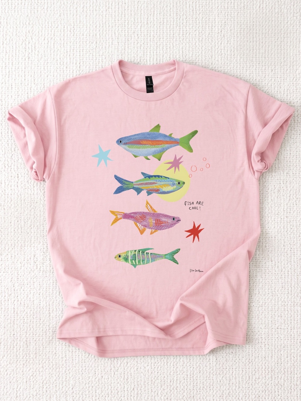 Gildan Pink Tee with Colorful Fish Graphic